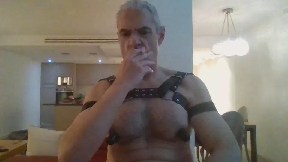 tiote48 on Cam4 