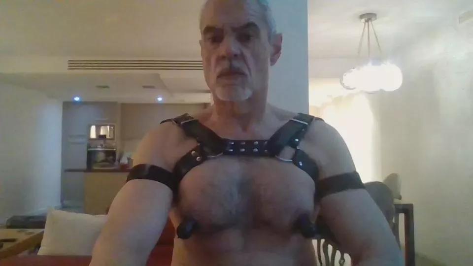 tiote48 on Cam4 