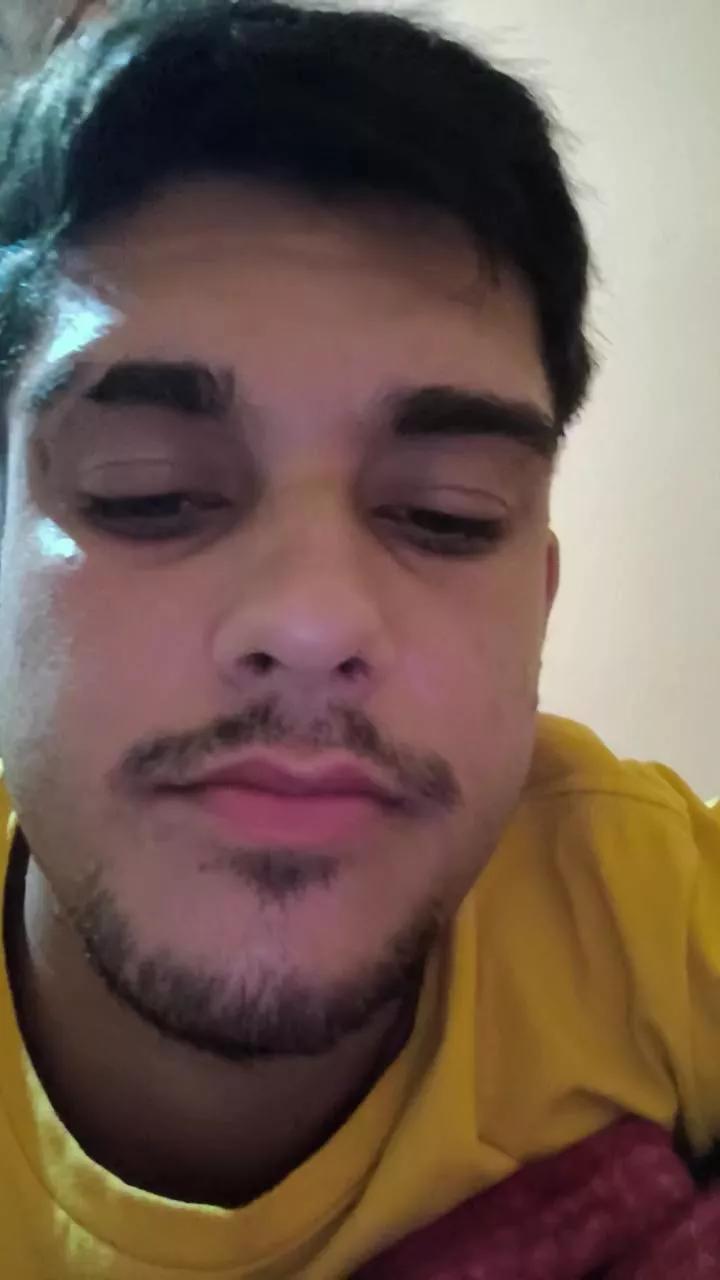 Van_aquino on Cam4 