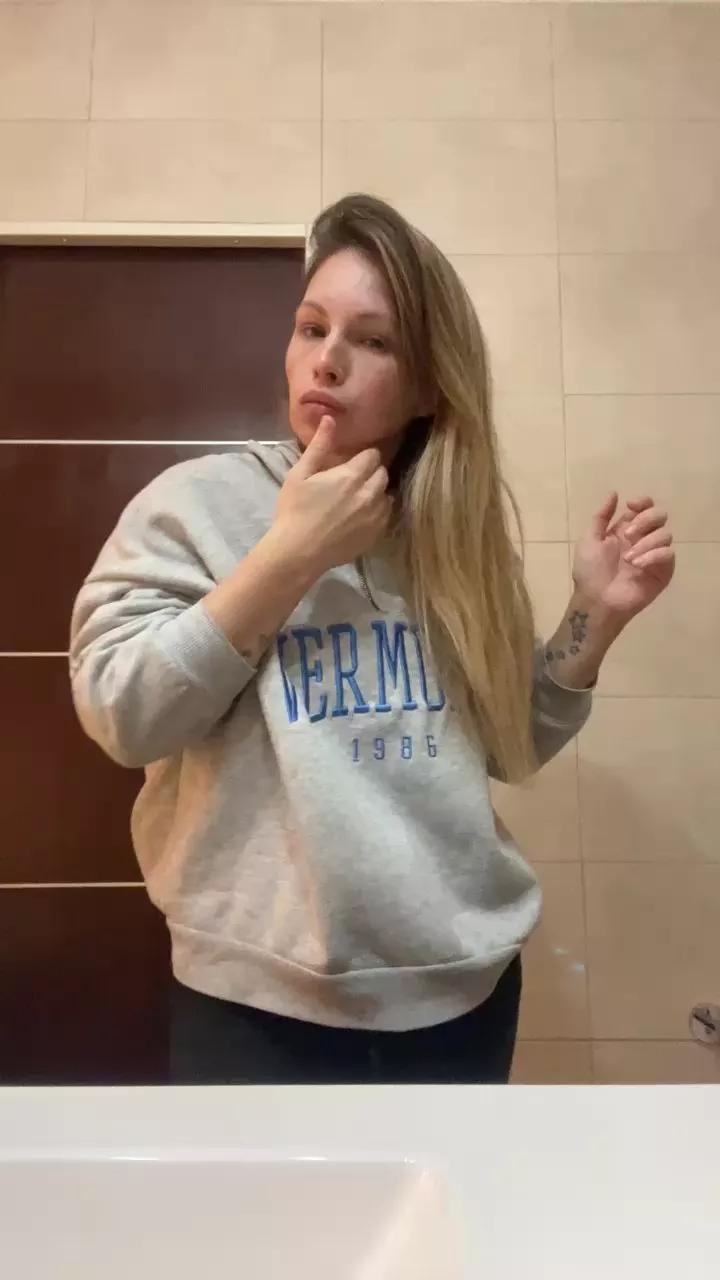 Vikinga99 on Cam4 
