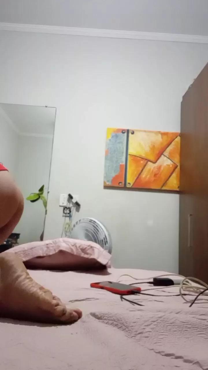 Vivialves on Cam4 