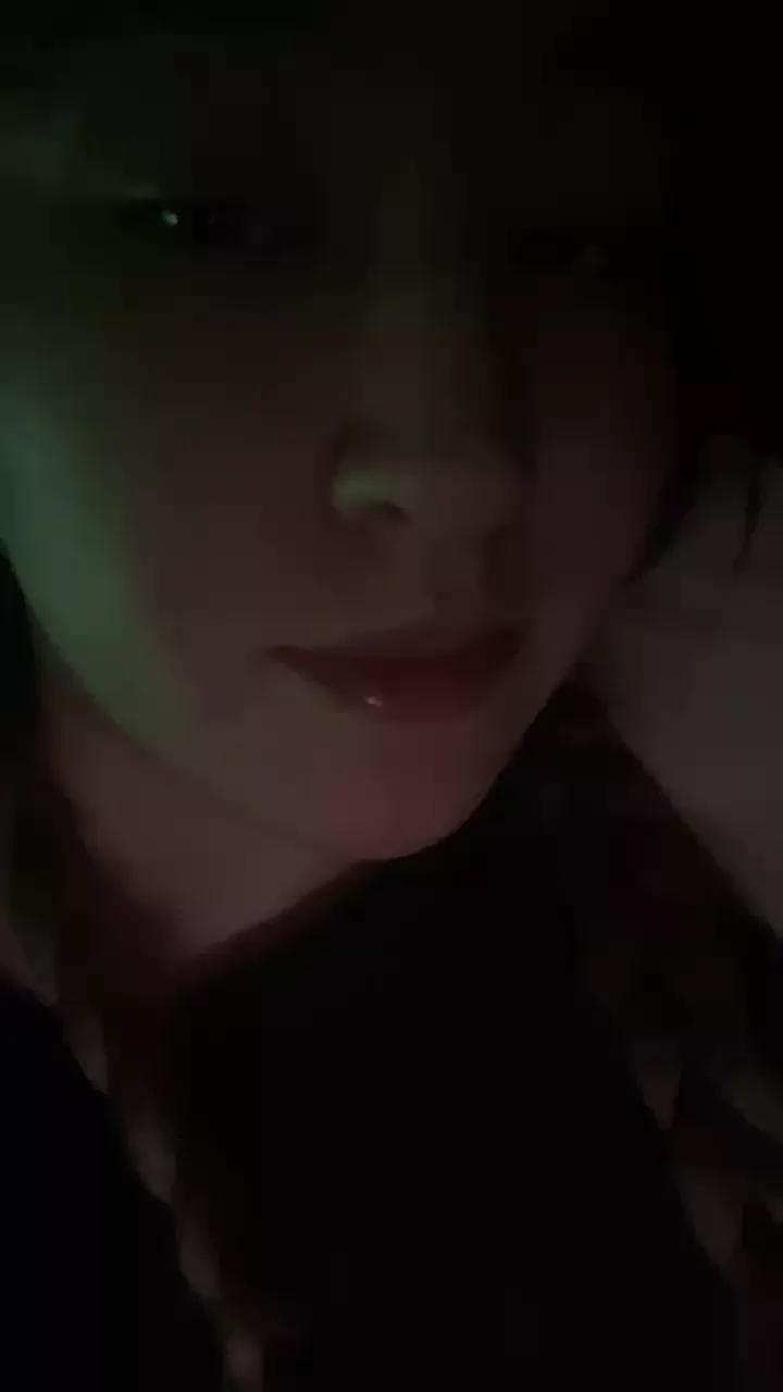 Vvleskv on Cam4 