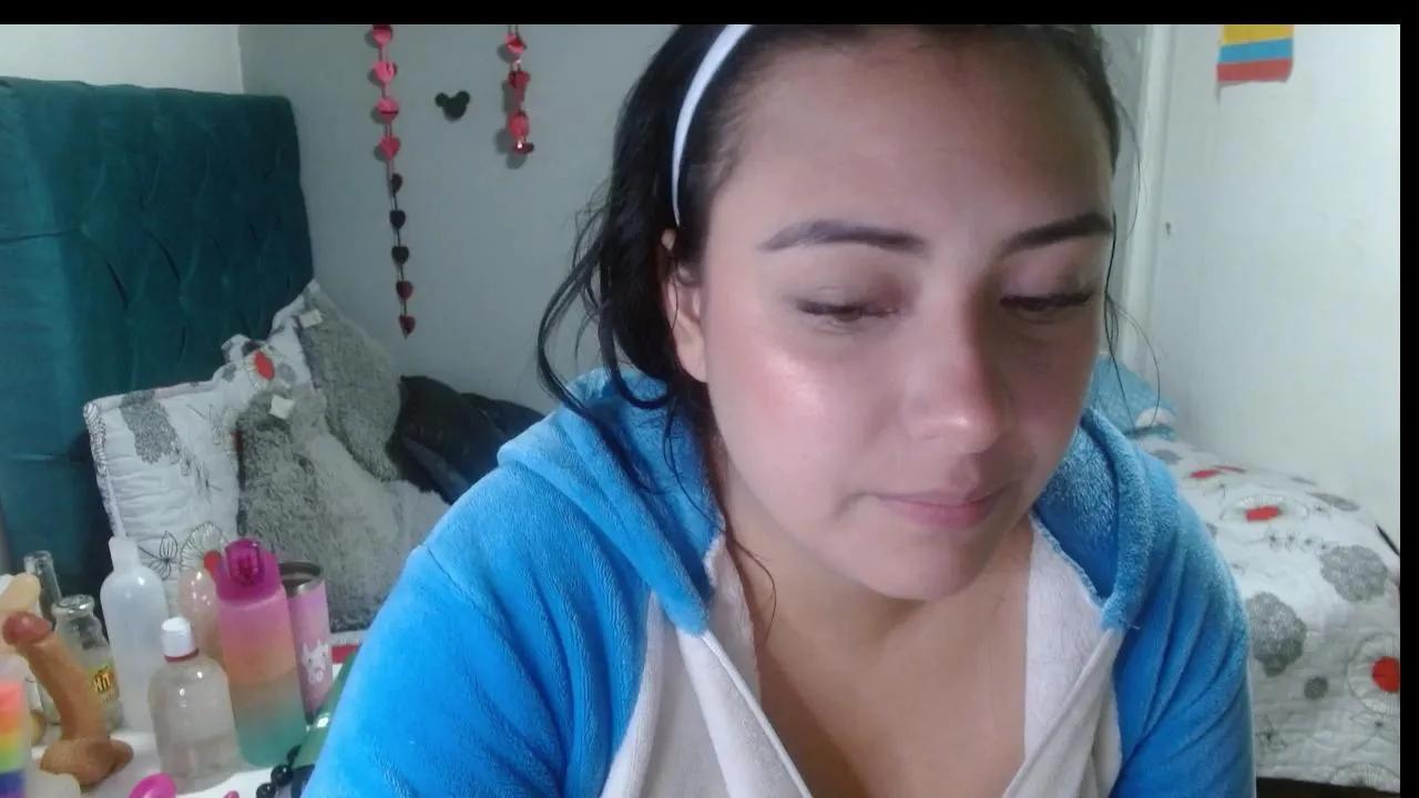 Offline wandafuckass on Cam4