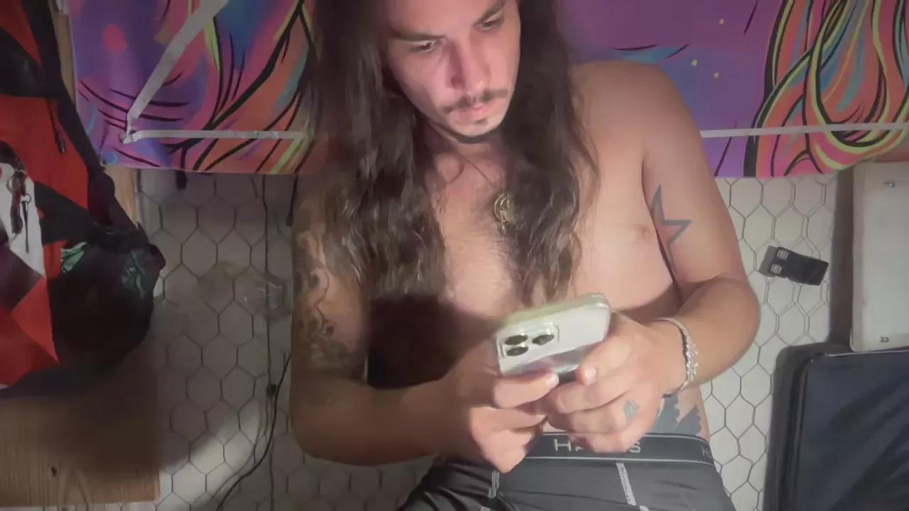 WellHello69 on Cam4 