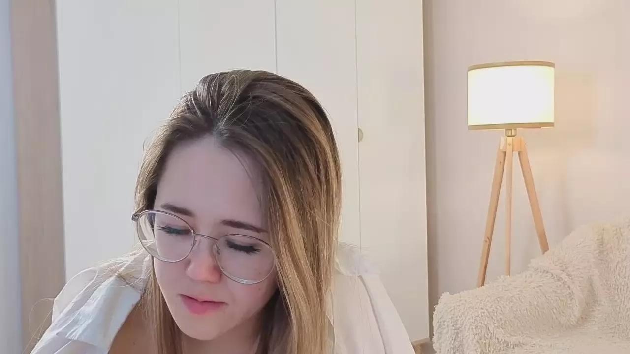 WillaEells on Cam4 