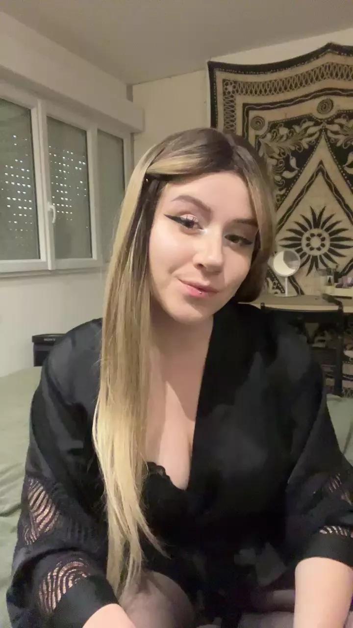 XxElainaxX on Cam4 