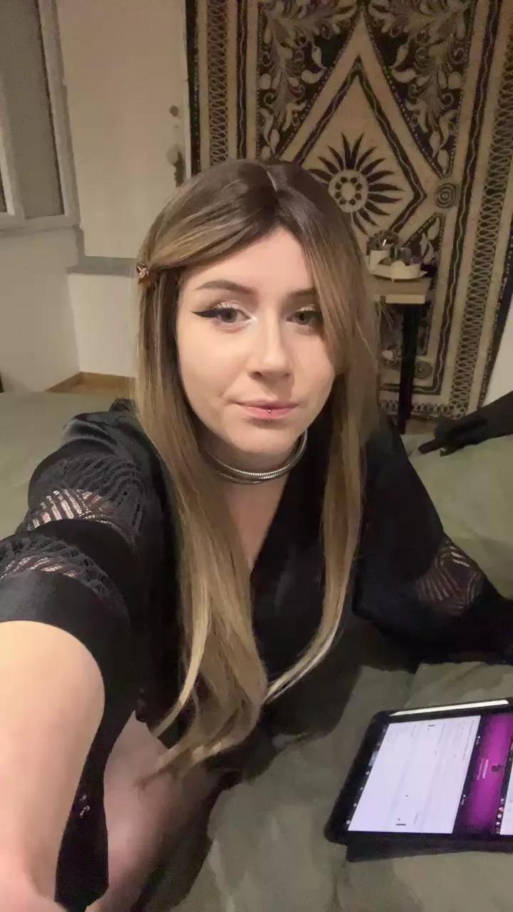 XxElainaxX on Cam4 