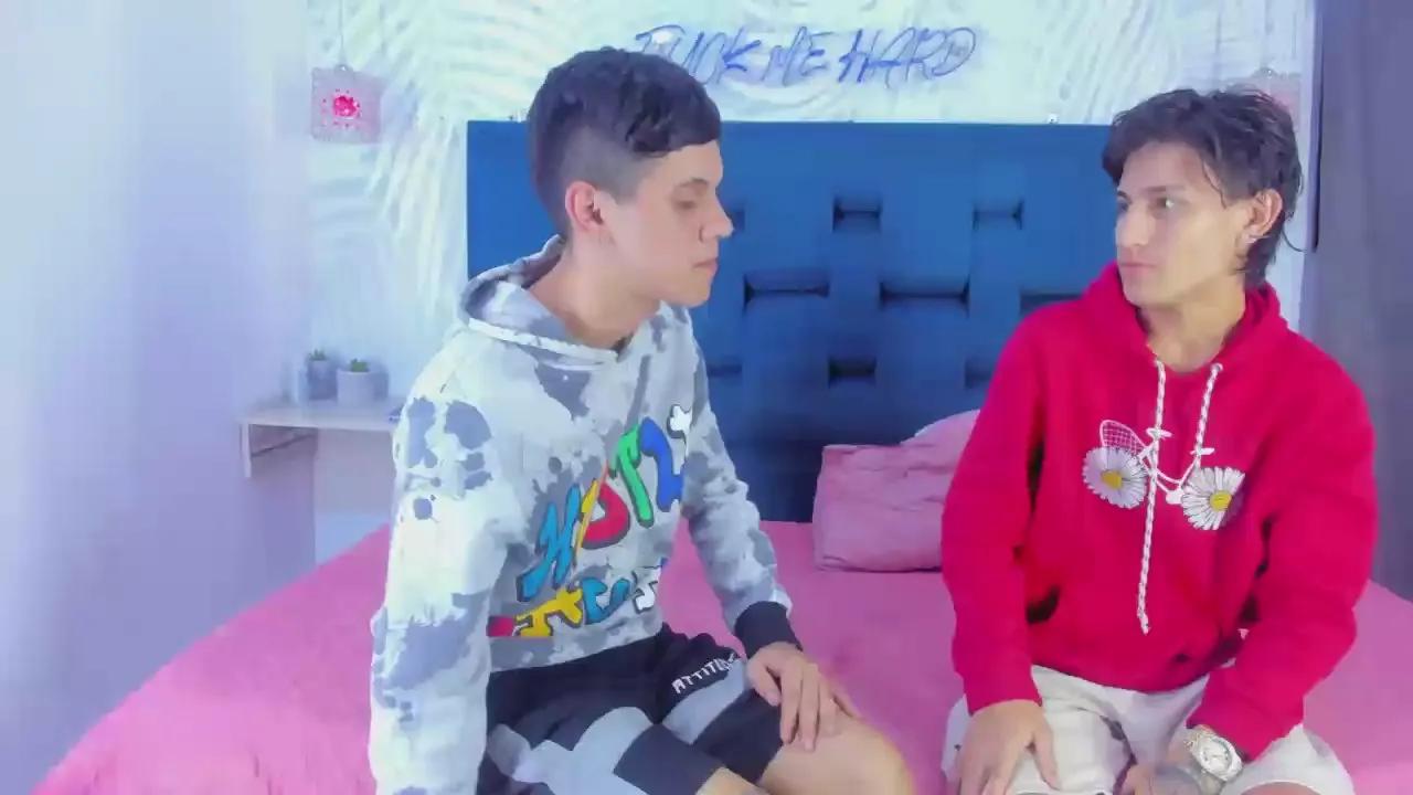 Youngs_Wild from Cam4