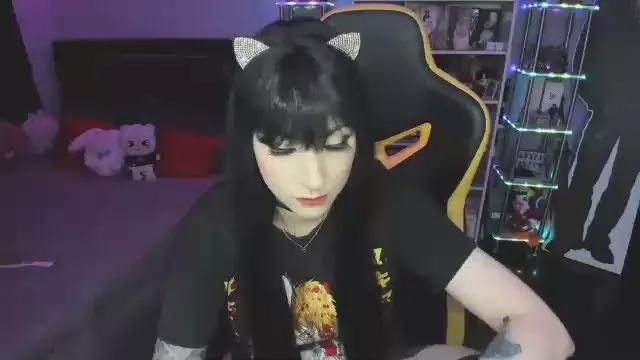 Yummypink on Cam4 