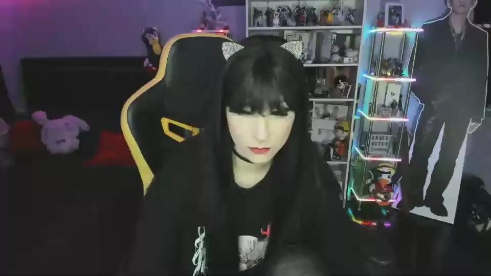 Yummypink on Cam4 