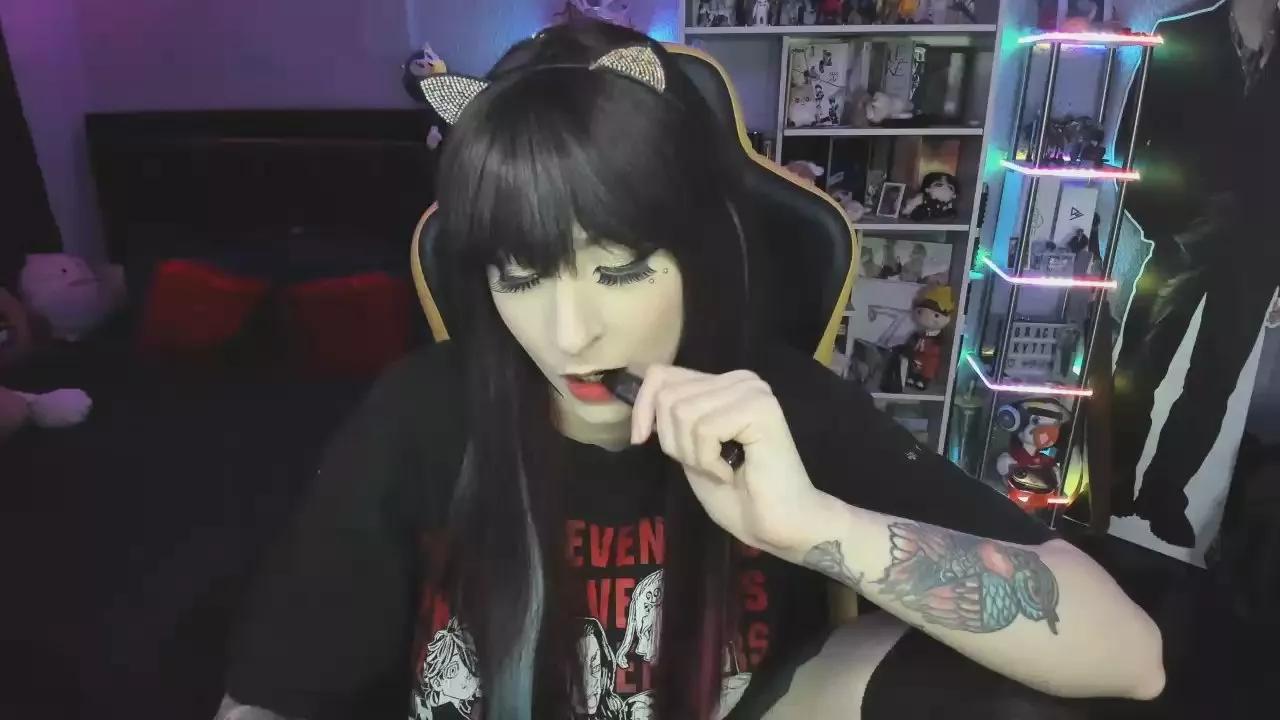 Yummypink on Cam4 
