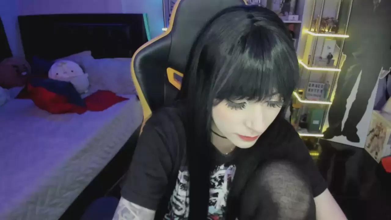 Yummypink on Cam4 