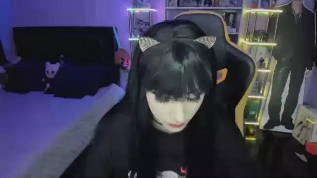 Yummypink on Cam4 