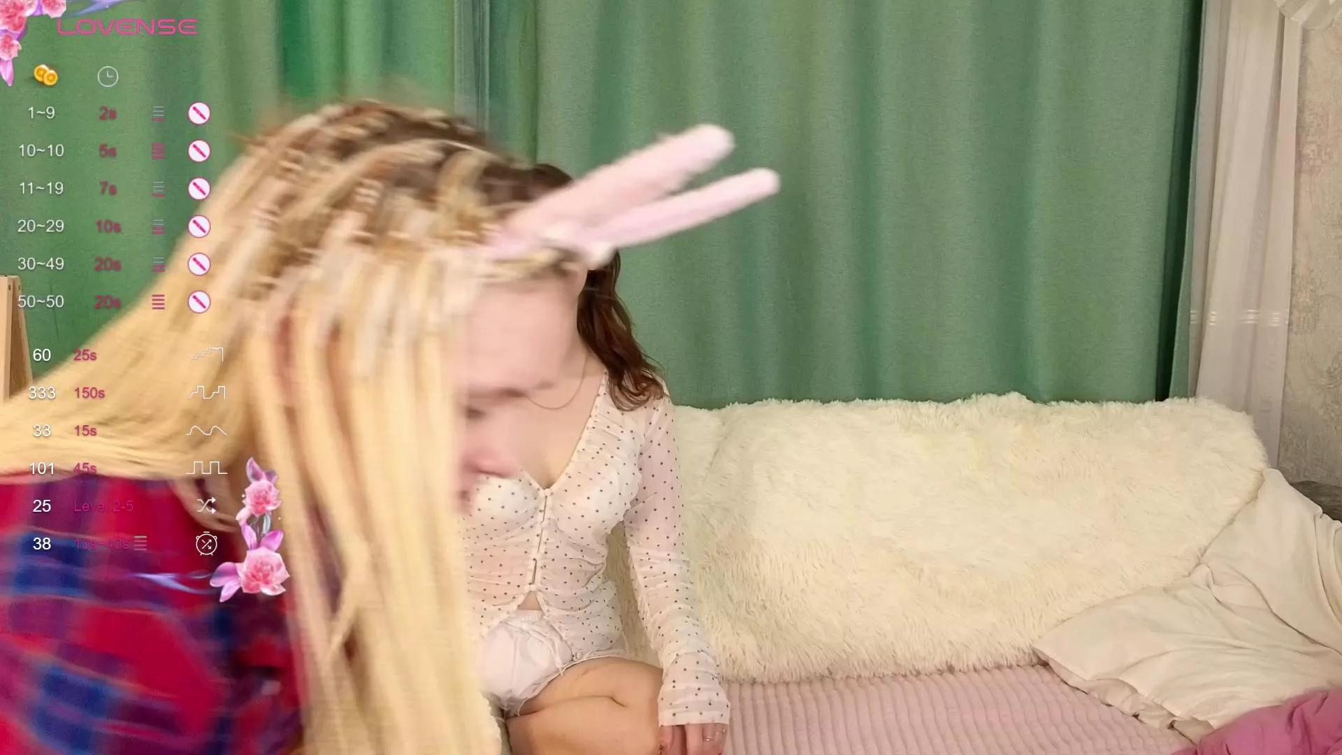 ZaraGrandon on Cam4 