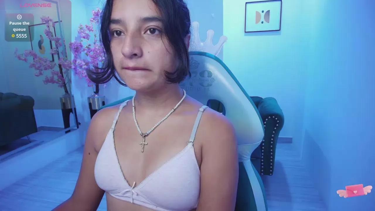 Zoe_jonexs on Cam4 