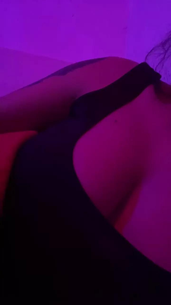 zozo6663 on Cam4 