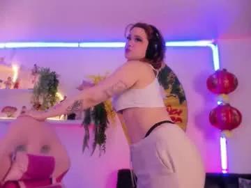 Freechat albaandthayron on Chaturbate