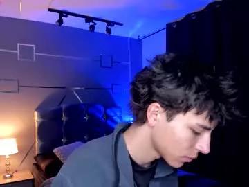 chrristopher77 on Chaturbate 