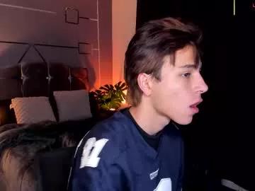 chrristopher77 on Chaturbate 