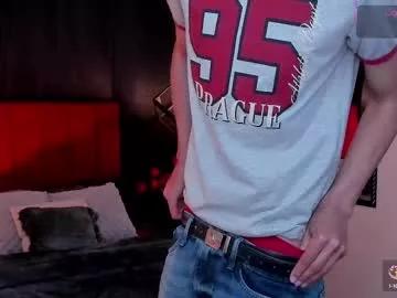 chrristopher77 on Chaturbate 