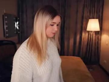 emelianae on Chaturbate 