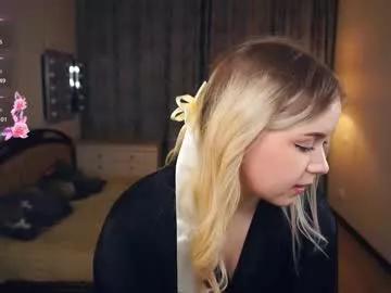emelianae on Chaturbate 