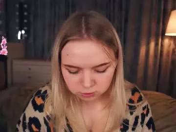 emelianae on Chaturbate 