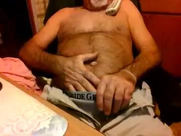 gojo885 on Chaturbate 