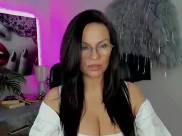 helen_79 on Chaturbate 
