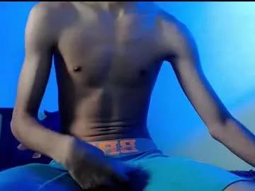 isaaclatino on Chaturbate 