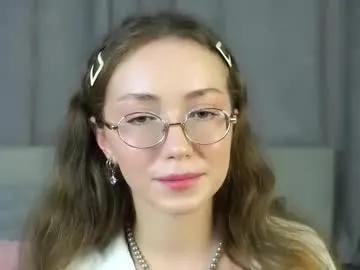 Freechat loriamarzinske on Chaturbate