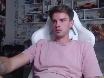 Freechat oxmikexo on Chaturbate