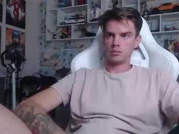 Freechat oxmikexo on Chaturbate