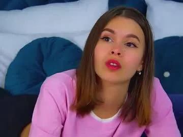 Freechat pollylanders on Chaturbate