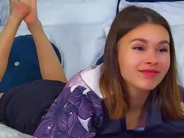 Freechat pollylanders on Chaturbate