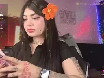 Freechat queenlamia on Chaturbate