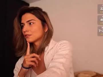 Freechat skyamber8v2 on Chaturbate