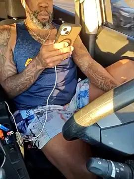 3prettyboy3 from StripChat