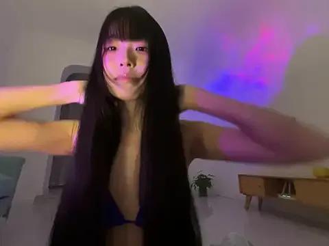 Freechat 77momomo on StripChat