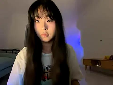 Freechat 77momomo on StripChat