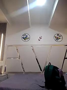 Freechat _Miaaleon on StripChat