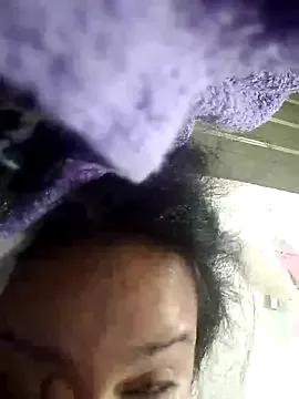 Freechat _Miaaleon on StripChat