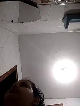 Freechat _Miaaleon on StripChat