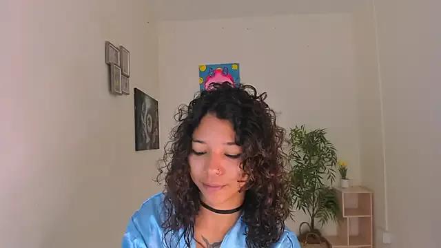 Abby_dove1 on StripChat 
