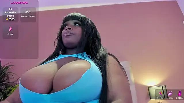 AdaBenneth on StripChat 