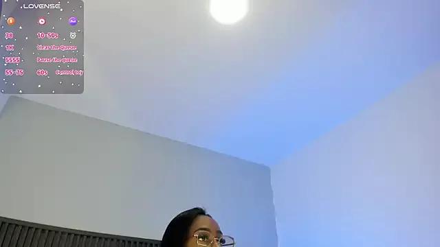 AmyyRossee_ on StripChat 