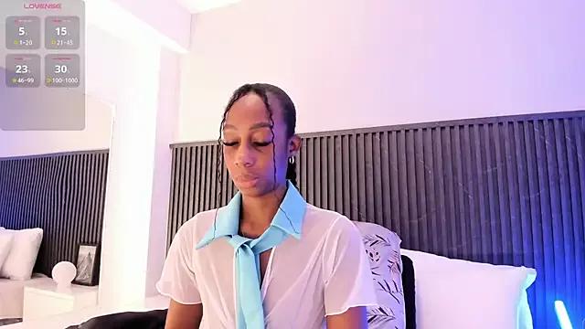 AmyyRossee_ on StripChat 