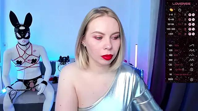 Anna_Maxwell on StripChat 