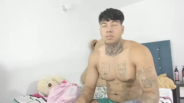 daamonxxx19 on StripChat 