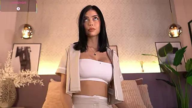 ElleDiane on StripChat 